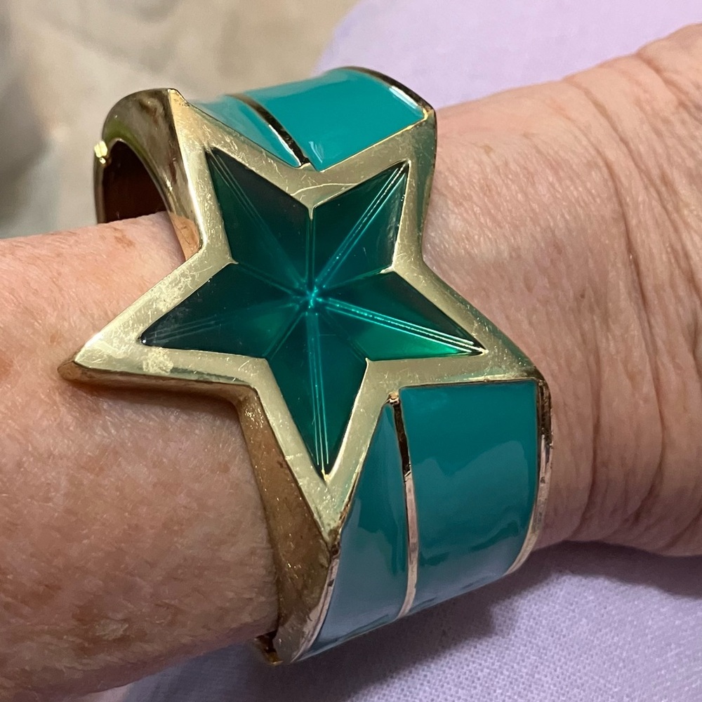 Vintage enamel hinged clamper bangle bracelet aqua golden - Picture 2 of 6